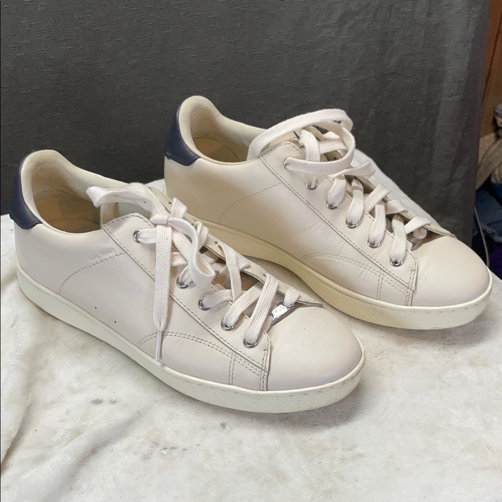 Coach Cream color leather women’s‎ Athletic Shoes